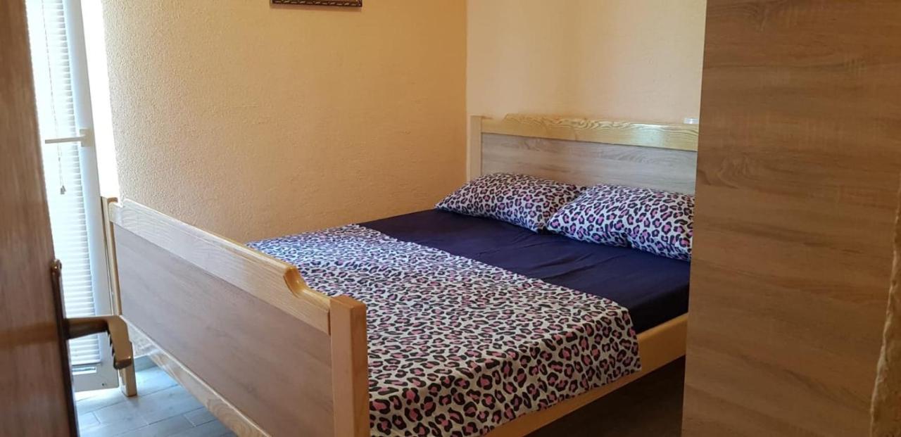 Srecko Apartman ロゴズニッツァ エクステリア 写真